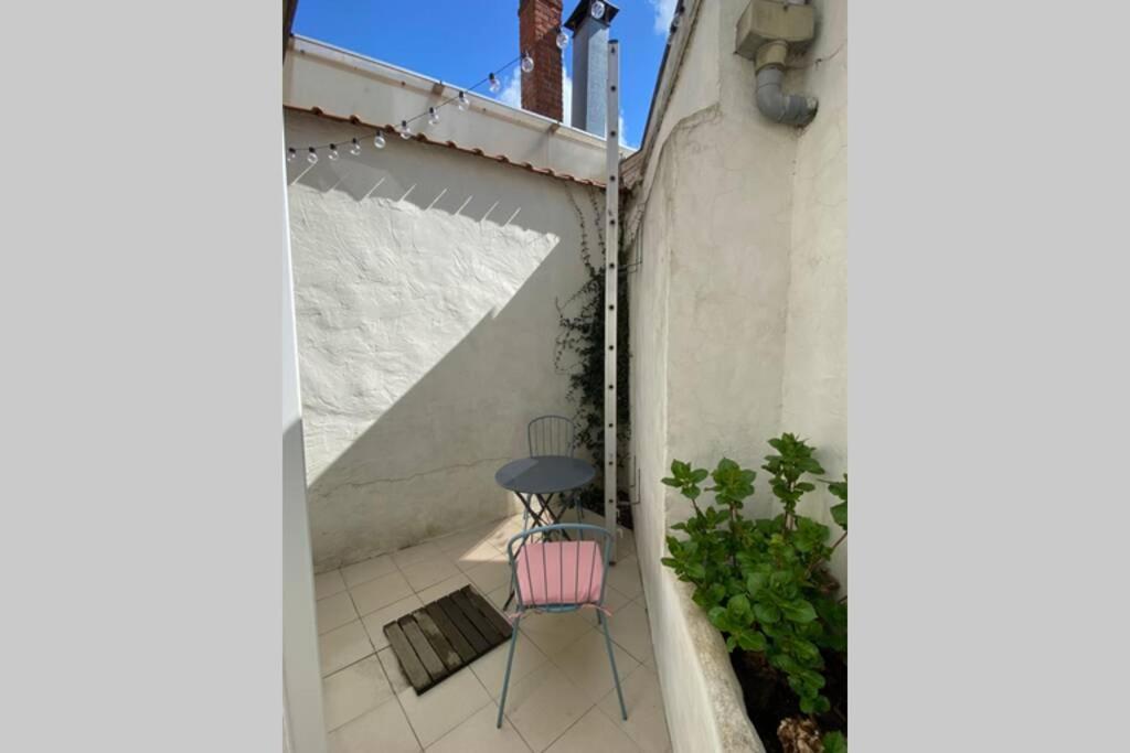 Studio With Terrace In 17Th Century House Apartment Bruges Exterior photo